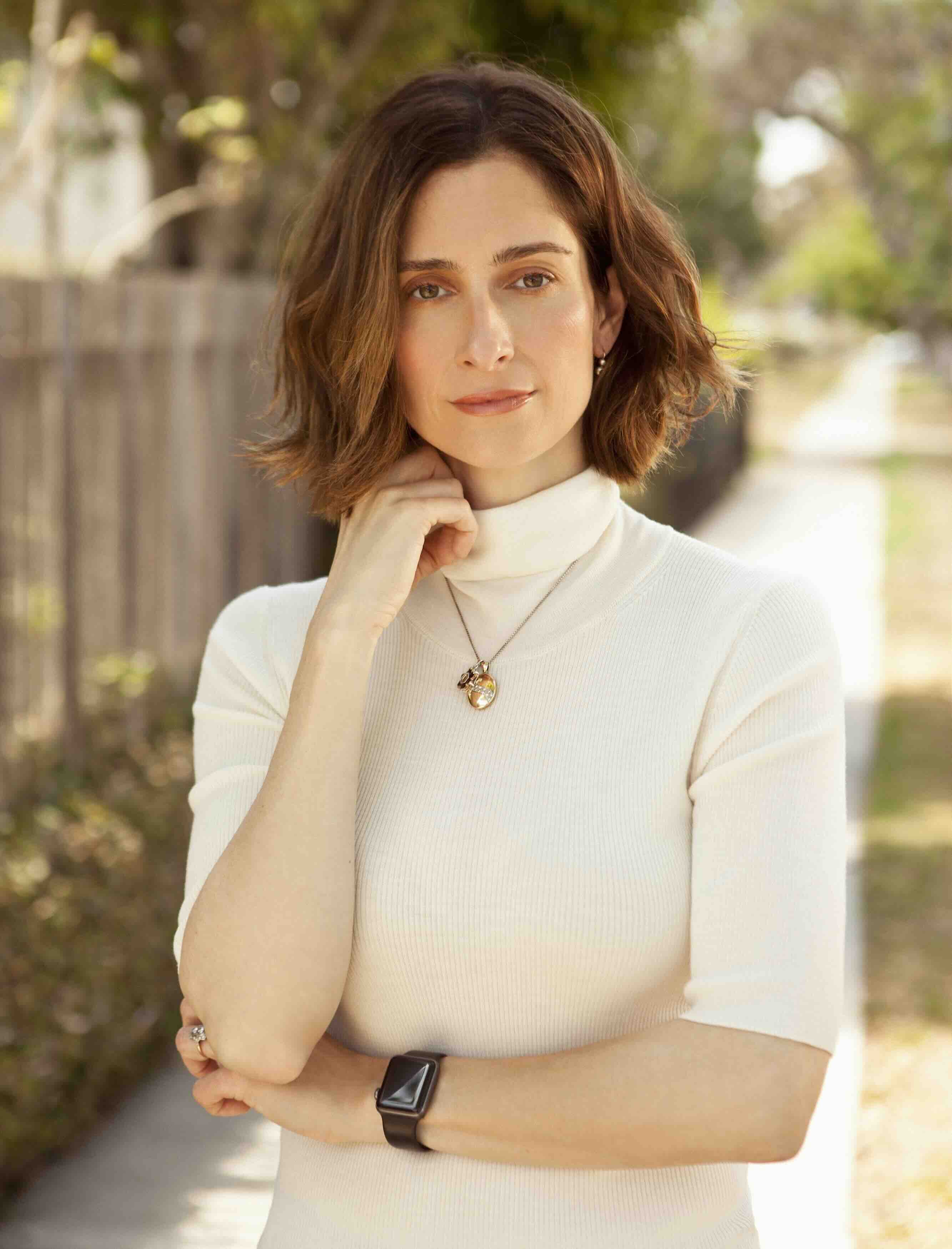 Dr. Barbara Paldus portrait in the sun.